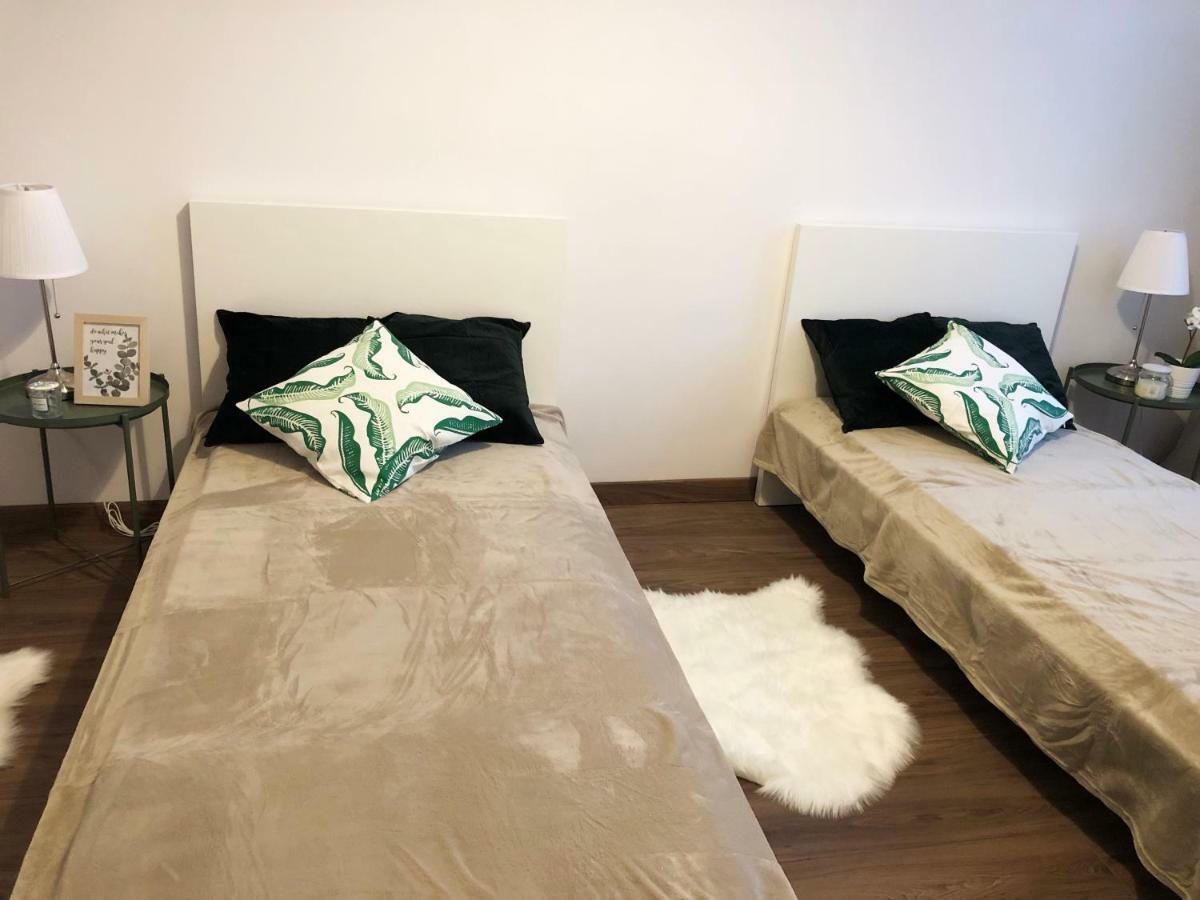Aleja 3 Maja 7 By Homeprime Warsaw Ngoại thất bức ảnh